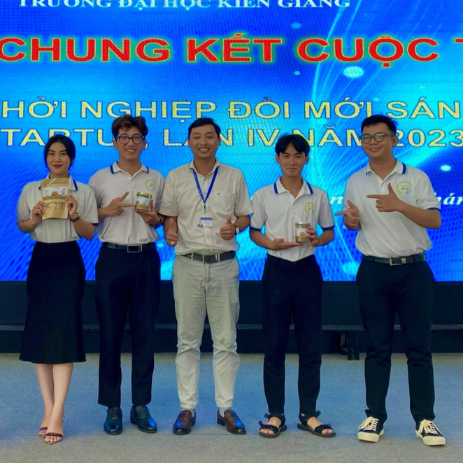 Cơm ngũ cốc đạt giải nhất